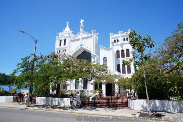 St Pual's Episcopal Church on Duval St Key West.jpg