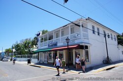Wild Side Gallery & Last Flight Out Key West Duval St.jpg