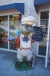 Gator Joe's alligator chef statue in Key West.jpg