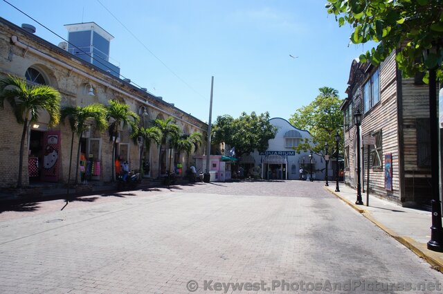 Key West Aquarium Building.jpg