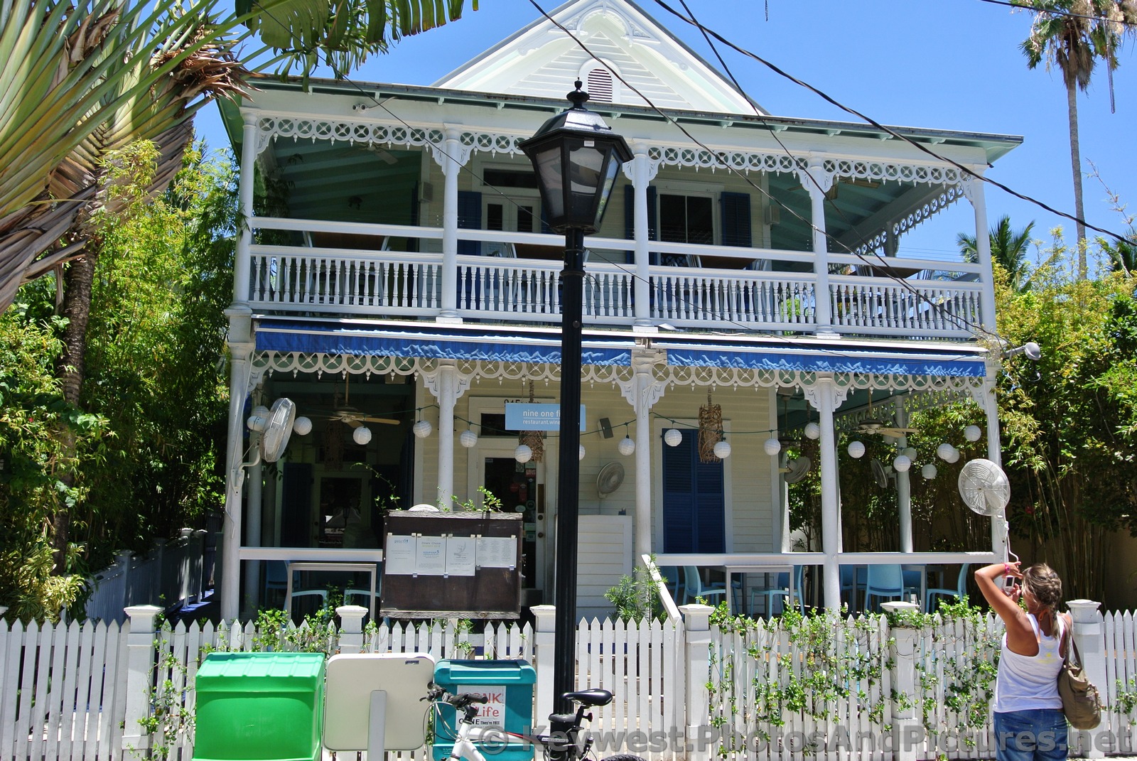 Nine One Five Restaurant Building in Key West.jpg