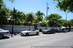 Lighthouse Court entrance Key West.jpg