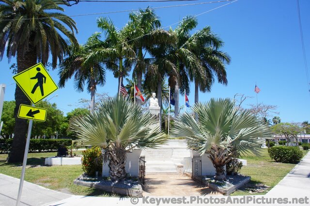 Jose Marti statue at Bayview Park Key West.jpg