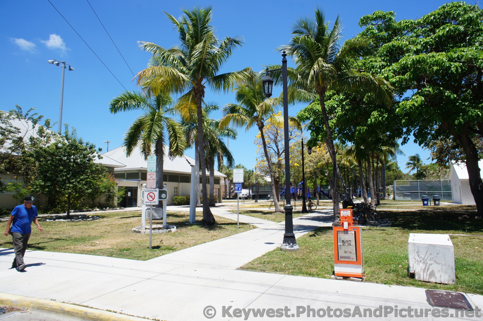 Playscape at Bayview Park Key West.jpg