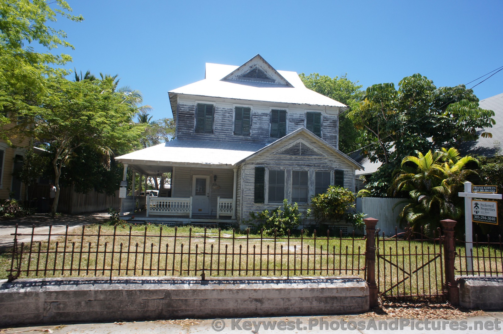 Fixer Upper Home that needs TLC in Key West.jpg